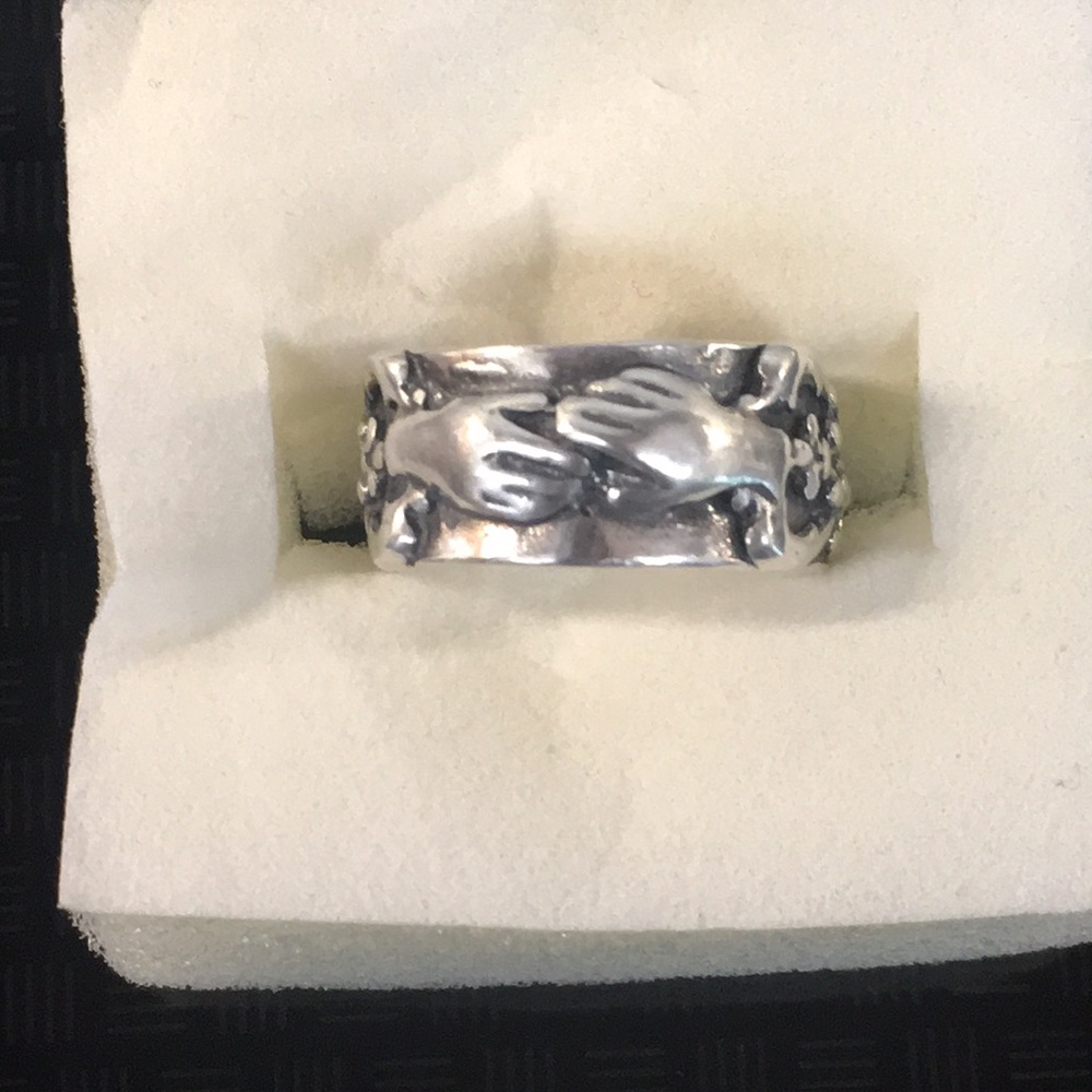 Irish Claddagh Ring sterling silver size 5.5. ☘️